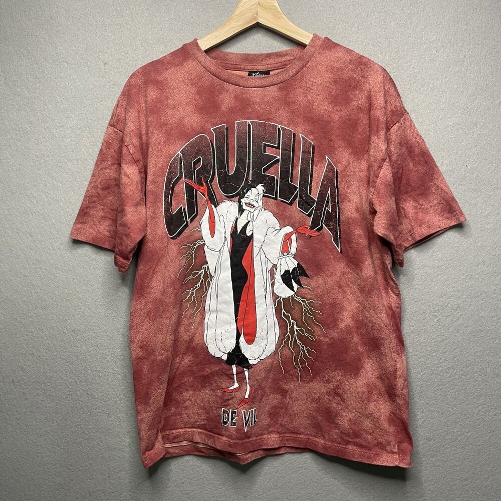 Disney Cruella DeVil Tie Dye Red Tee Shirt Size Small
